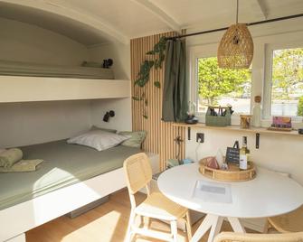 Tinyhouse Voordek - Lakes of Vinkeveen near Amsterdam - Vinkeveen - Bedroom