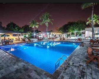 Aipana Plaza Hotel - Boa Vista - Pool