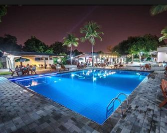 Aipana Plaza Hotel - Boa Vista - Piscine