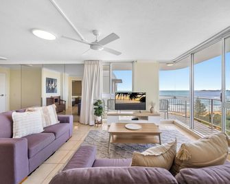 Mandolin Beachfront Resort - Alexandra Headland - Salon
