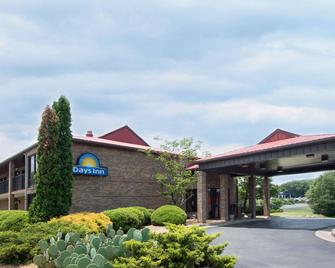 Days Inn by Wyndham Fort Payne - Fort Payne - Edificio