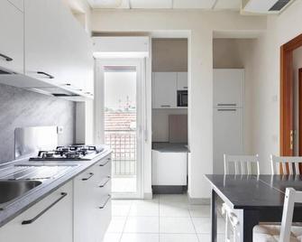 Bilocale relax mare - Riccione - Kitchen