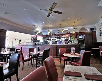 Fairway Hotel - Bathgate - Bar