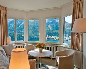 Hotel Schweizerhof St. Moritz - Sankt Moritz - Vardagsrum