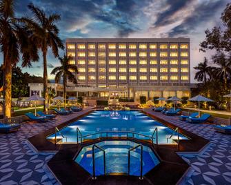 Tajview, Agra-Ihcl Seleqtions - Agra - Pool