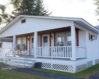 Myer Country Motel - Milford - Building