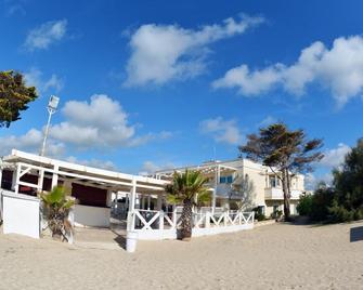 Tabù Hotel - Porto Cesareo - Edificio