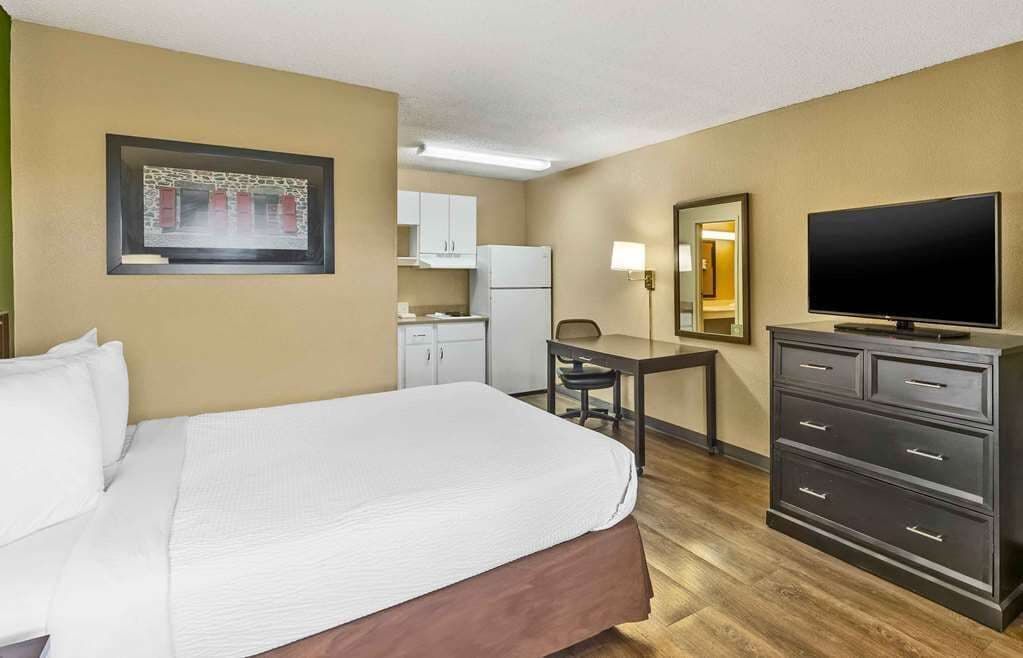 Studio 6 Suites Sacramento Northgate Ca - סקרמנטו