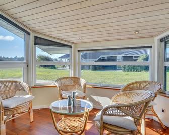 Three-Bedroom Holiday Home In Hjorring - Hjørring - Balkon