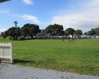 The Practice Fairway - Tauranga - Exterior