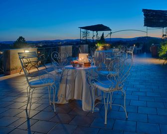 Villa Scacciapensieri Boutique Hotel - Siena - Balcone