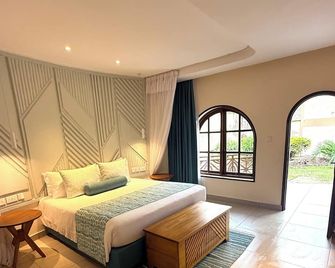 Neptune Paradise Beach Resort & Spa - Galu Beach - Sovrum