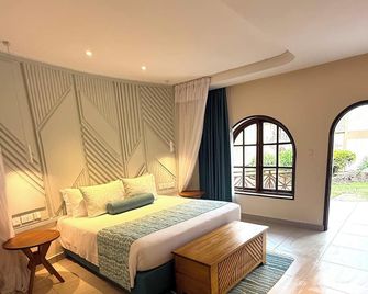 Neptune Paradise Beach Resort & Spa - Galu Beach - Sovrum