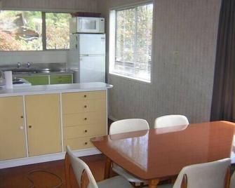 The Lakehouse Bach - Lake Rotoiti Bach - Lake Okataina - Dining room