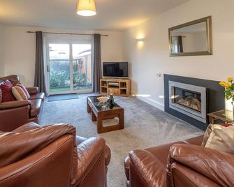 4 The Birches - Aldeburgh Coastal Cottages - Aldeburgh - Living room