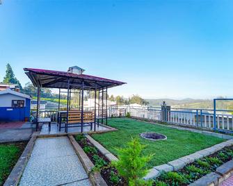 Fabhotel Bala Garden - Ooty - Балкон