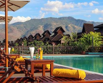 Kma Inle Hotel - Nyaungshwe - Svømmebasseng