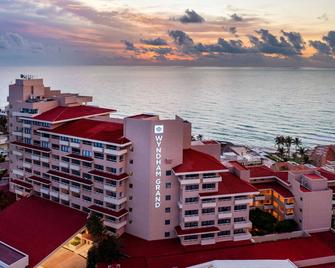 Wyndham Grand Cancun All Inclusive Resort & Villas - Cancún - Bâtiment