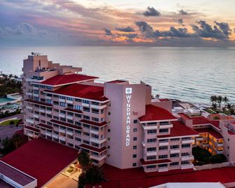 Wyndham Grand Cancun All Inclusive Resort & Villas - Cancún - Gebäude