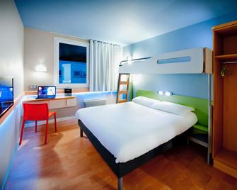 ibis budget Brest Centre Port - Brest - Bedroom