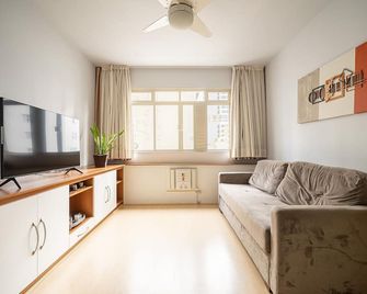 Apto centro BC a 300m do mar bem equipado ECP055 - Balneário Camboriú - Sala