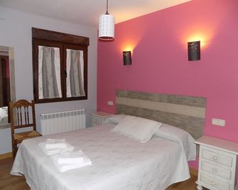 Casas Rurales Las Eras I I I - Ayllon - Habitación