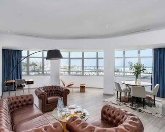 Marina Bay City Center - טנג'יר - סלון