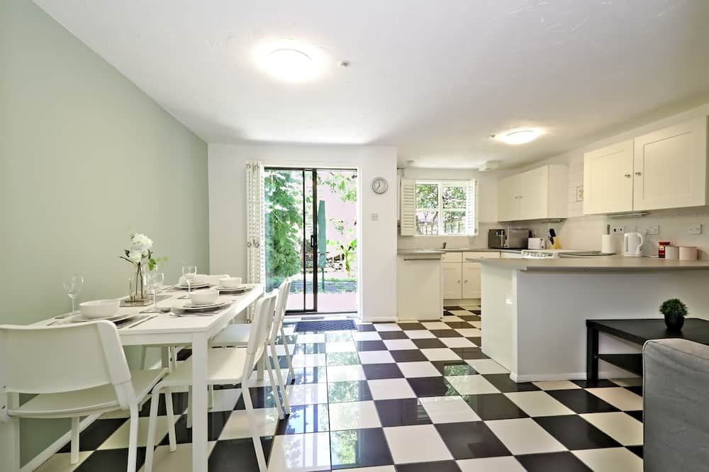 Harlinger Lodge Annexe - לונדון - חדר אוכל