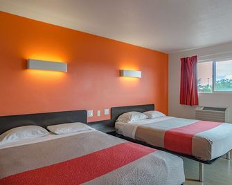 Motel 6 Riverton -, WY - Riverton - Bedroom