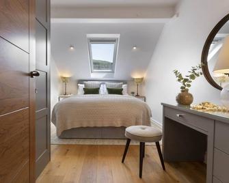 Rohan Rise - Lake District Escape for Two - Ambleside - Bedroom