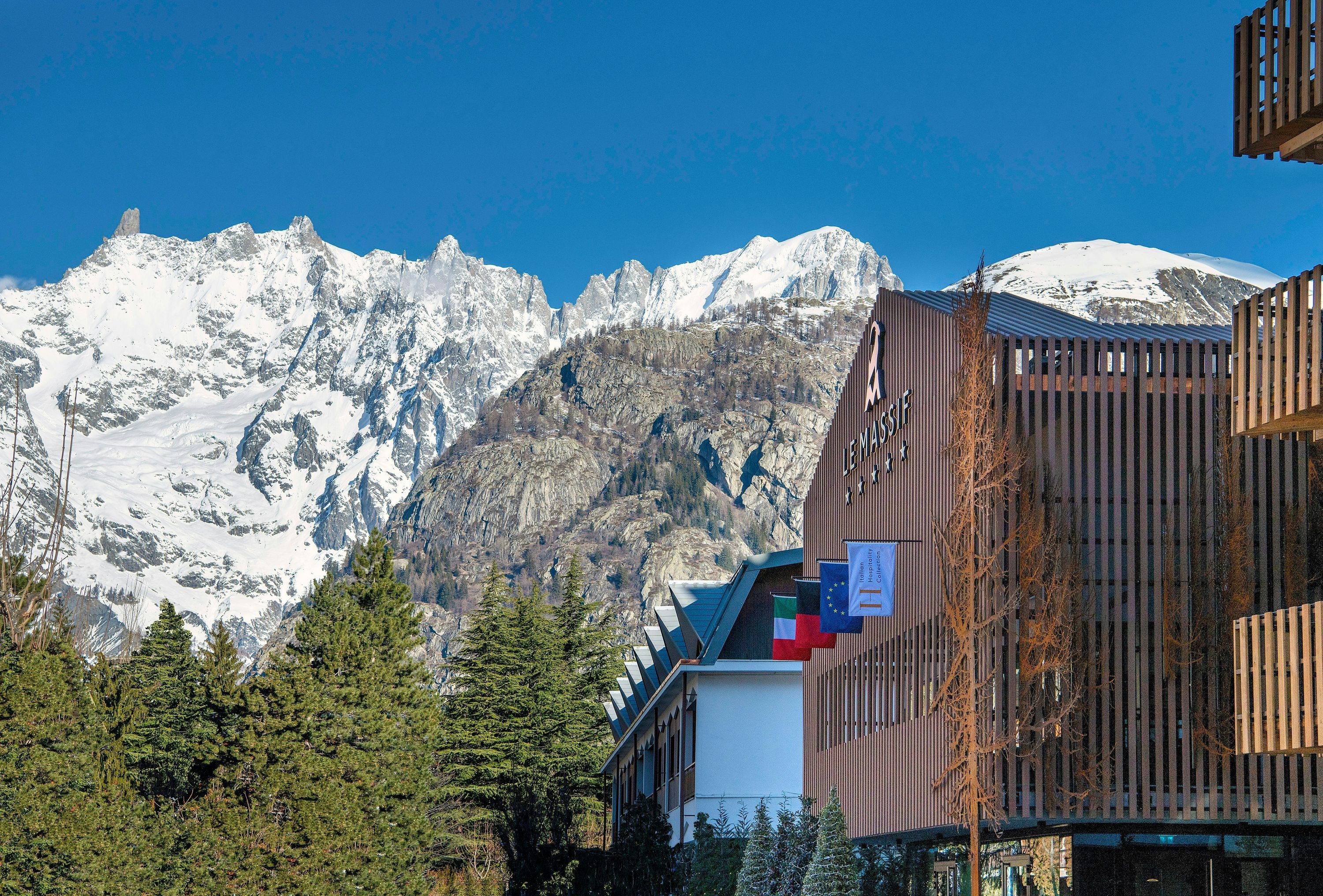 Le Massif Hotel & Lodge Courmayeur The Leading Hotels of the World - קורמאיור - בניין