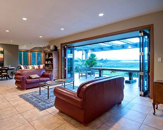 Matahui Lodge - Katikati - Sala de estar