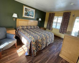 Shangri La Motel - Ocala - Bedroom