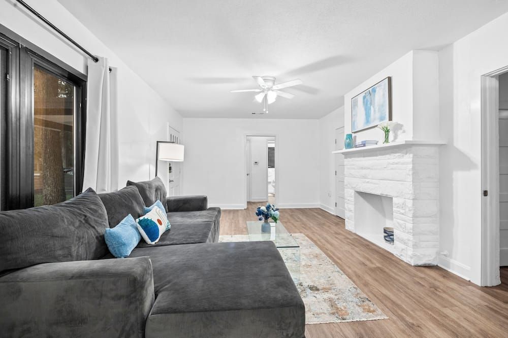 BentWood Oasis in Austin House - אוסטין - סלון