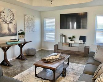 Right Outside Canton And 5 Minutes To Trade Days! - Wills Point - Sala de estar