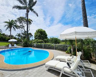 Mollymook Ocean View Motel Reward Long Stays - Over 18's Only - Ulladulla - Pool
