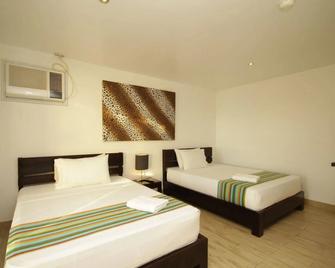 Bluewaves Westcliff Villa - Boracay - Bedroom