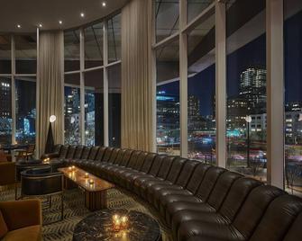 2 Family-friendly Horizon Suites at ModernHaus SoHo, Rooftop Pool, Pets Allowed! - New York - Lounge