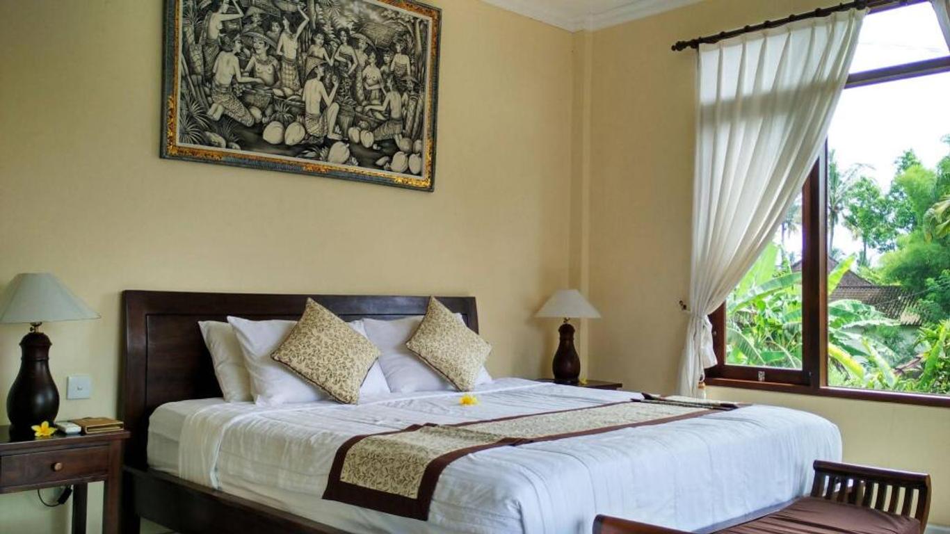 Nyoman Sandi Guest House