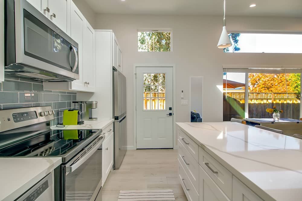 Light Filled Newly Built Almaden Foothill ADU with Private yard and entrance - San Jose - Cozinha