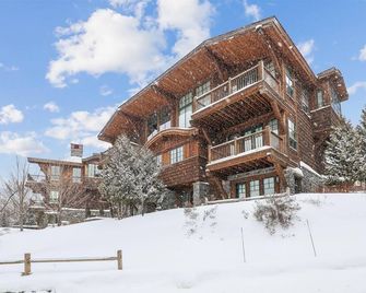 Mansfield Mountain Retreat at Spruce Peak - Stowe - Building