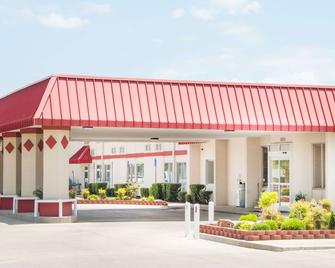 Ramada by Wyndham Enid - Enid - Rakennus