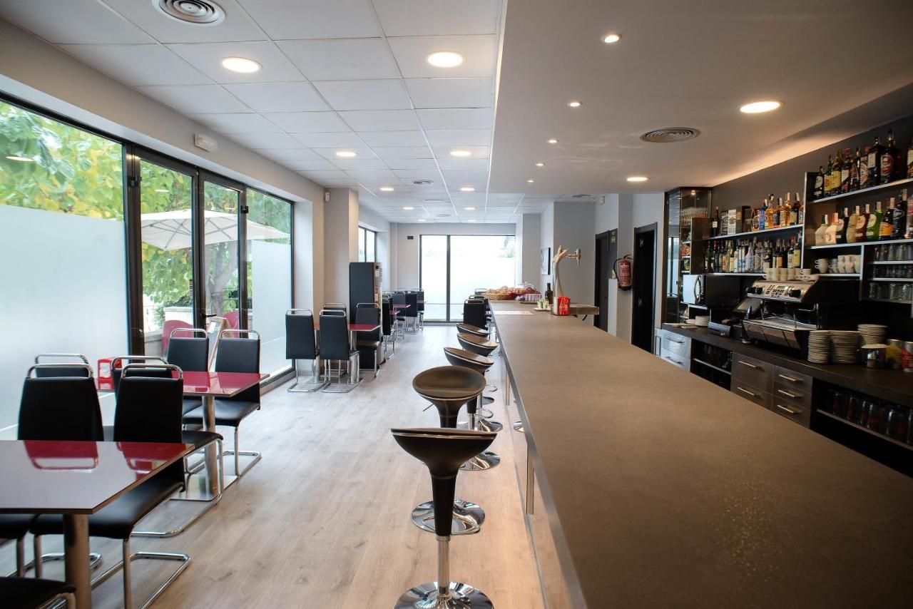 Hotel Cim Valles thumbnail 2