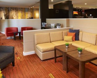 Courtyard by Marriott Minneapolis-St. Paul Airport - Mendota Heights - Lounge