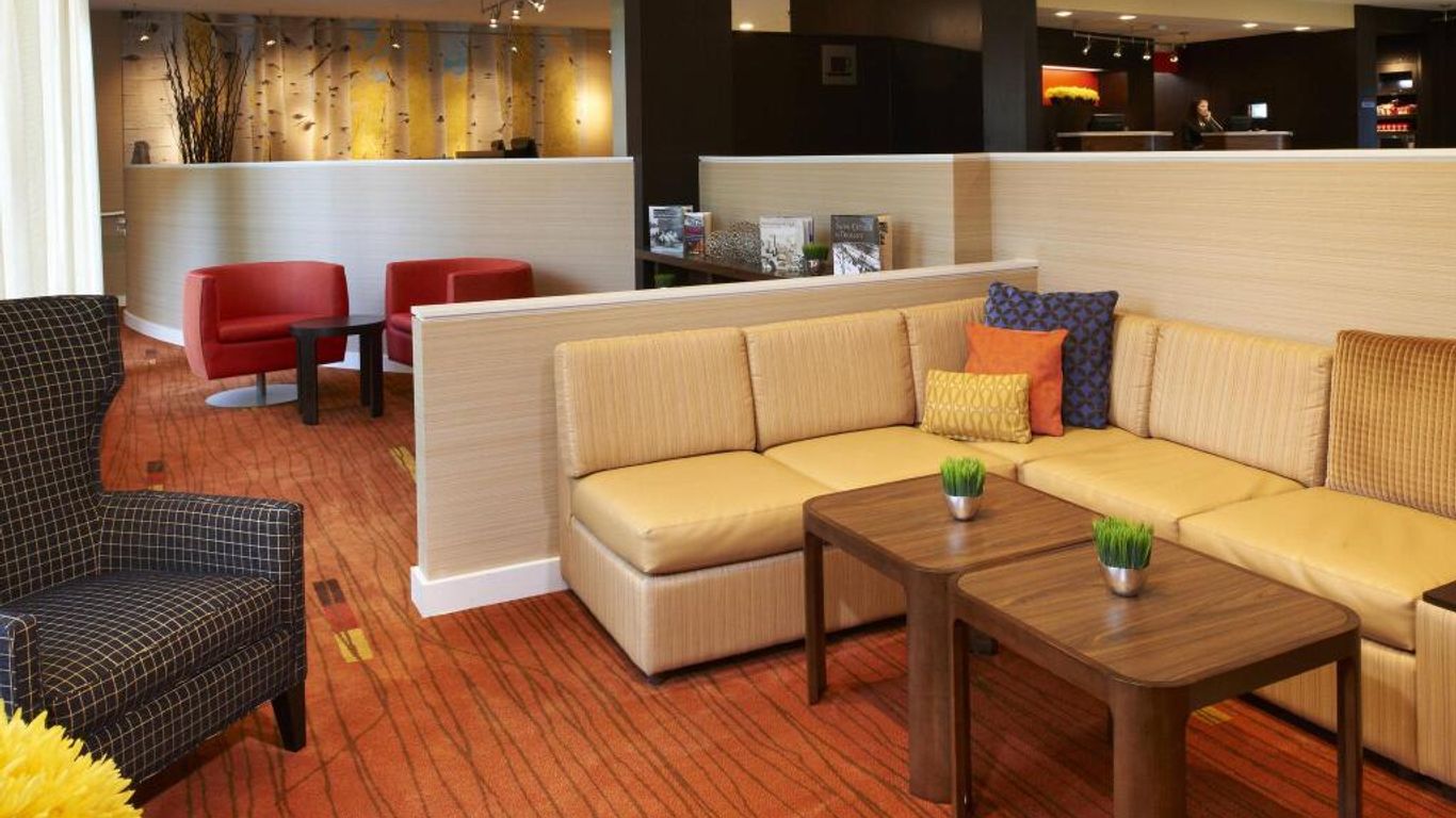 Courtyard by Marriott Minneapolis-St. Paul Airport