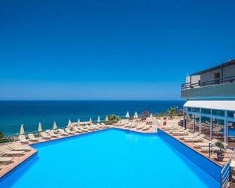 Hotel Scaleta Beach - Skaleta - Zwembad