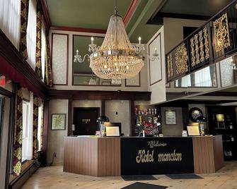 Hotel Moncton - Moncton - Front desk