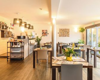 فندق هايب - بيسكاروس - مطعم