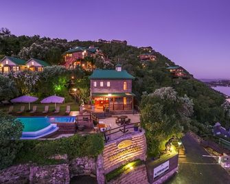 Under the Boardwalk B&B Guest House - Wilderness - Pool