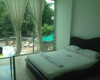 Hotel La Cascada Cristalina - Melgar - Habitación